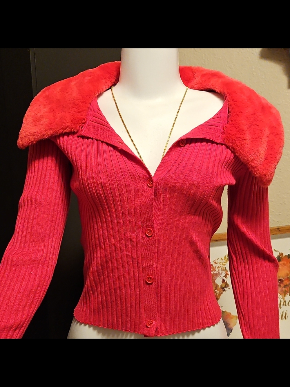 Ribbed Button-Up Cardigan with Faux Fur Collar in Bright Pink